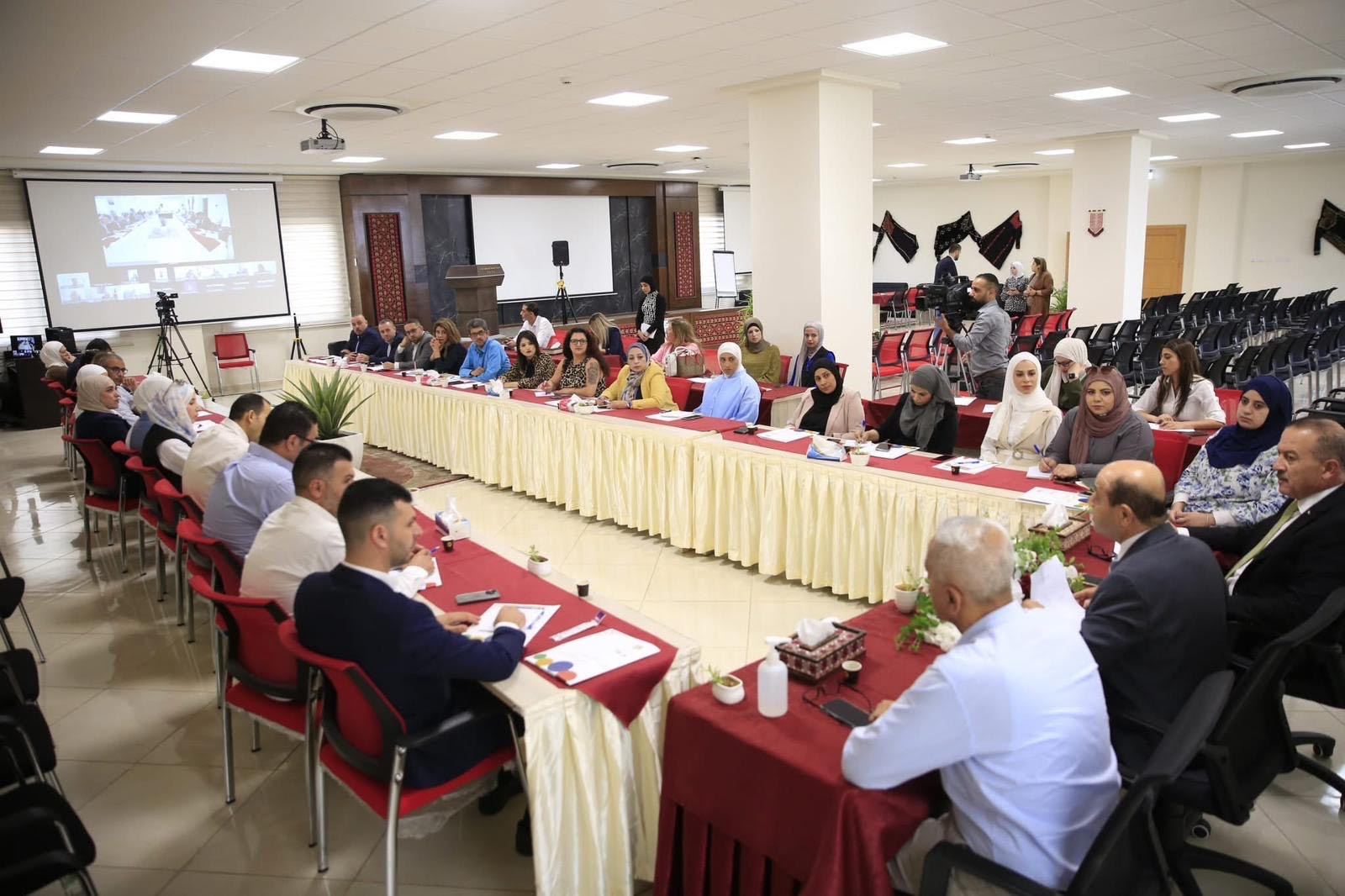  الشؤون المدنية تشارك في دورة تدريبية حول المخاطبات الدبلوماسية بالتعاون مع المدرسة الوطنية الفلسطينية للإدارة 